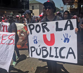 Universitarios piden reunión con presidente para negociar el FEES